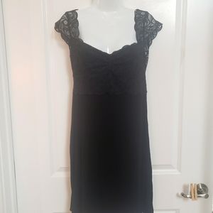 Tahari nightgown